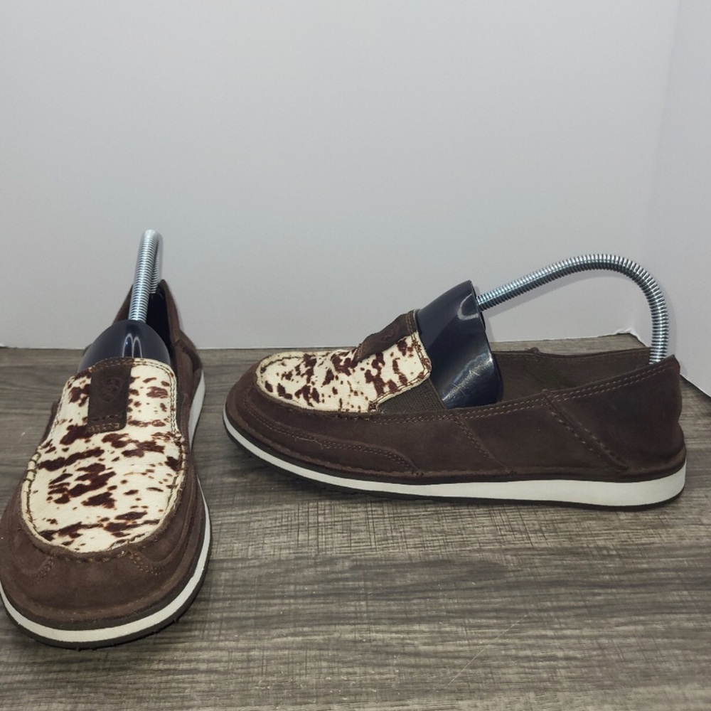 Ariat women’s Cruiser cow print